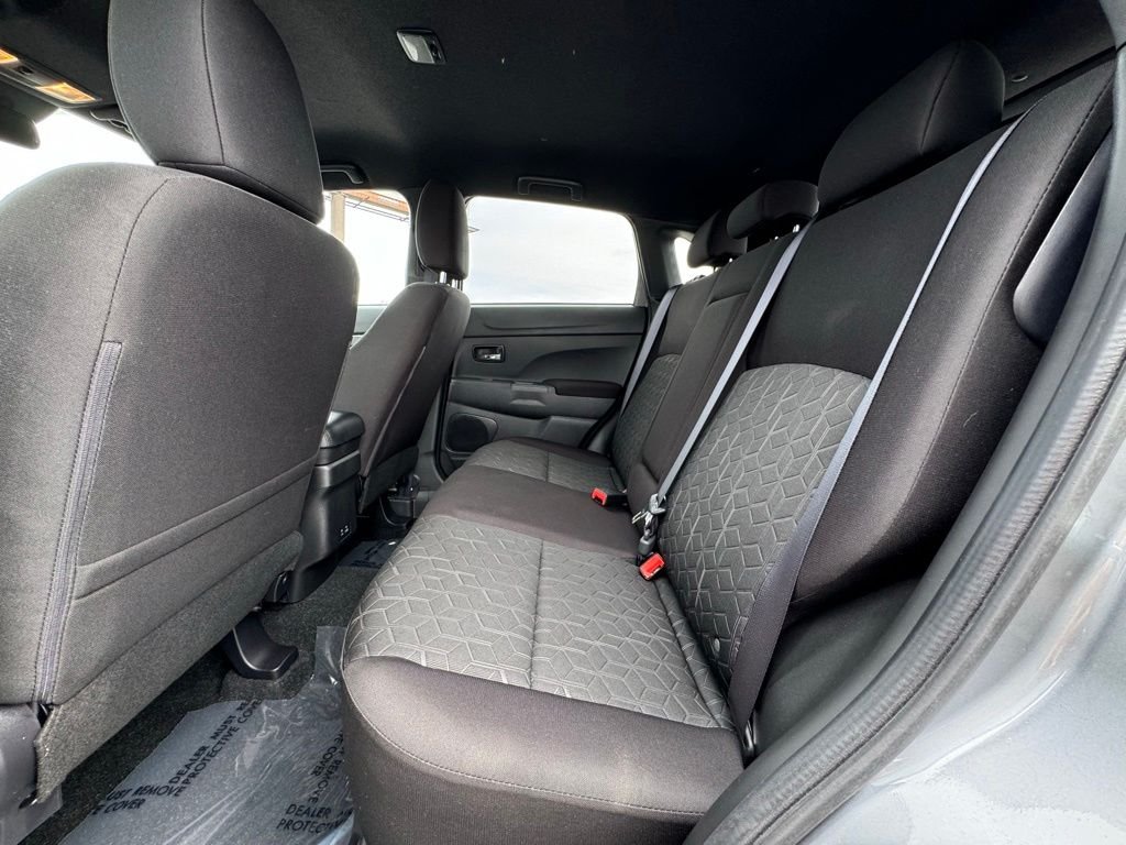 Used 2025  Mitsubishi 2.0 Trail Edition image 27