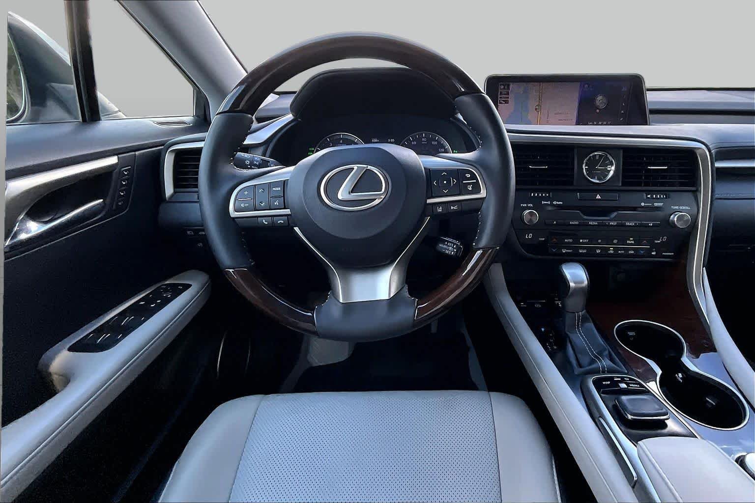 Used 2019 Eminent White Pearl Lexus  image 6