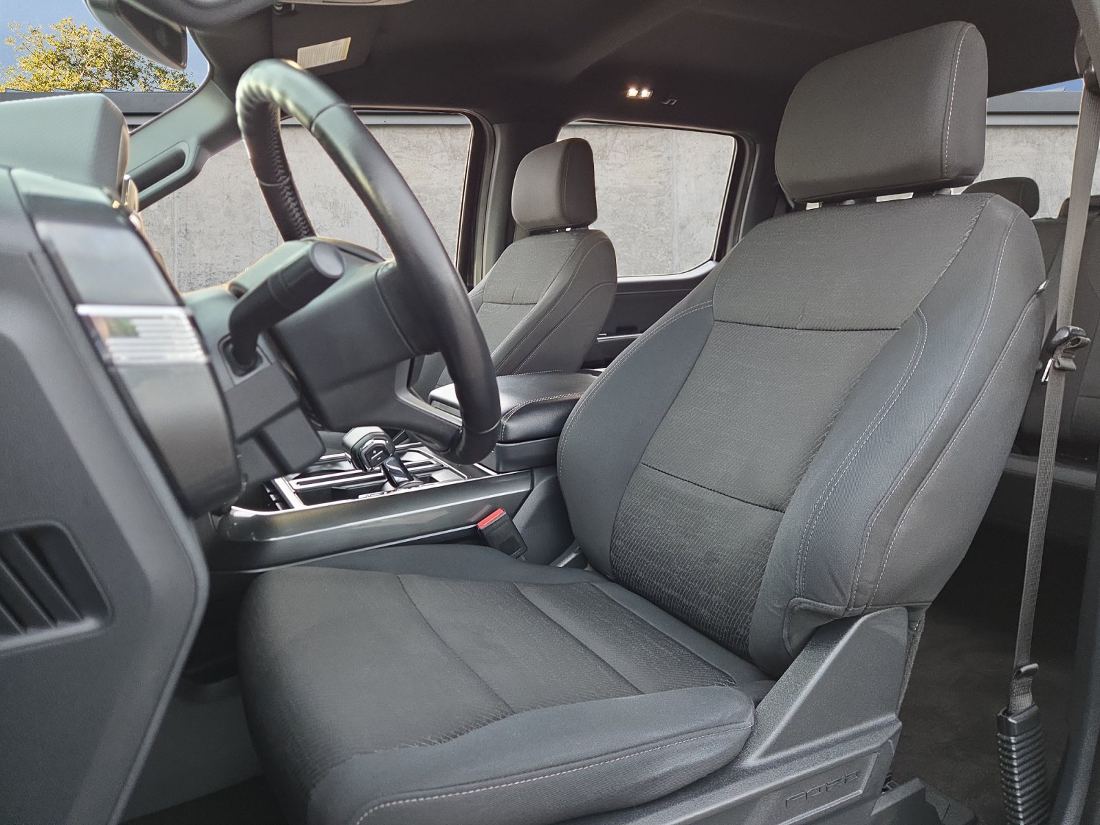 2022 Ford F-150 XLT - Photo 9