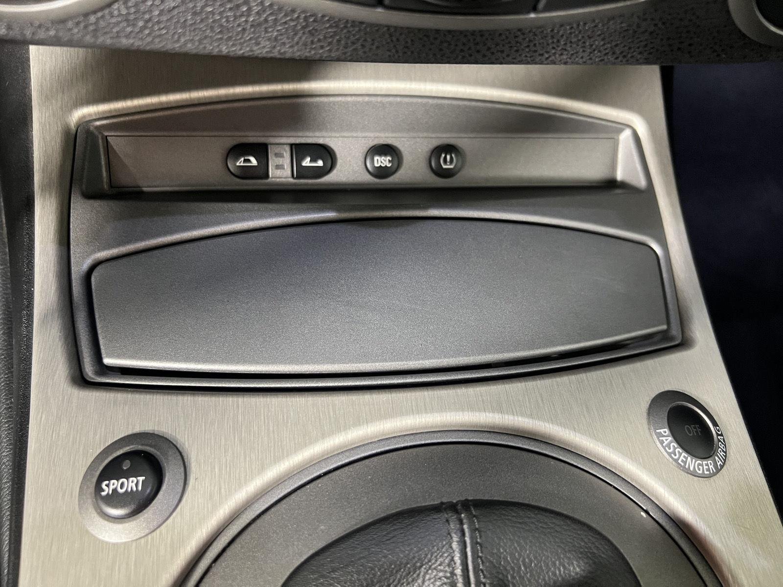 Used 2003  BMW 3.0i image 5