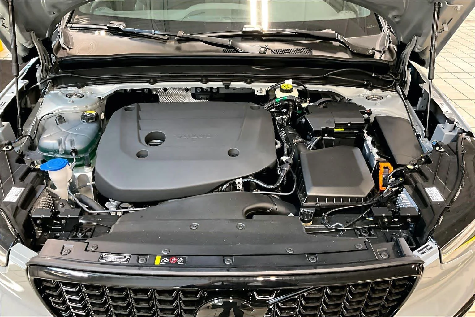 New 2026 Vapour Grey Volvo Ultra image 14