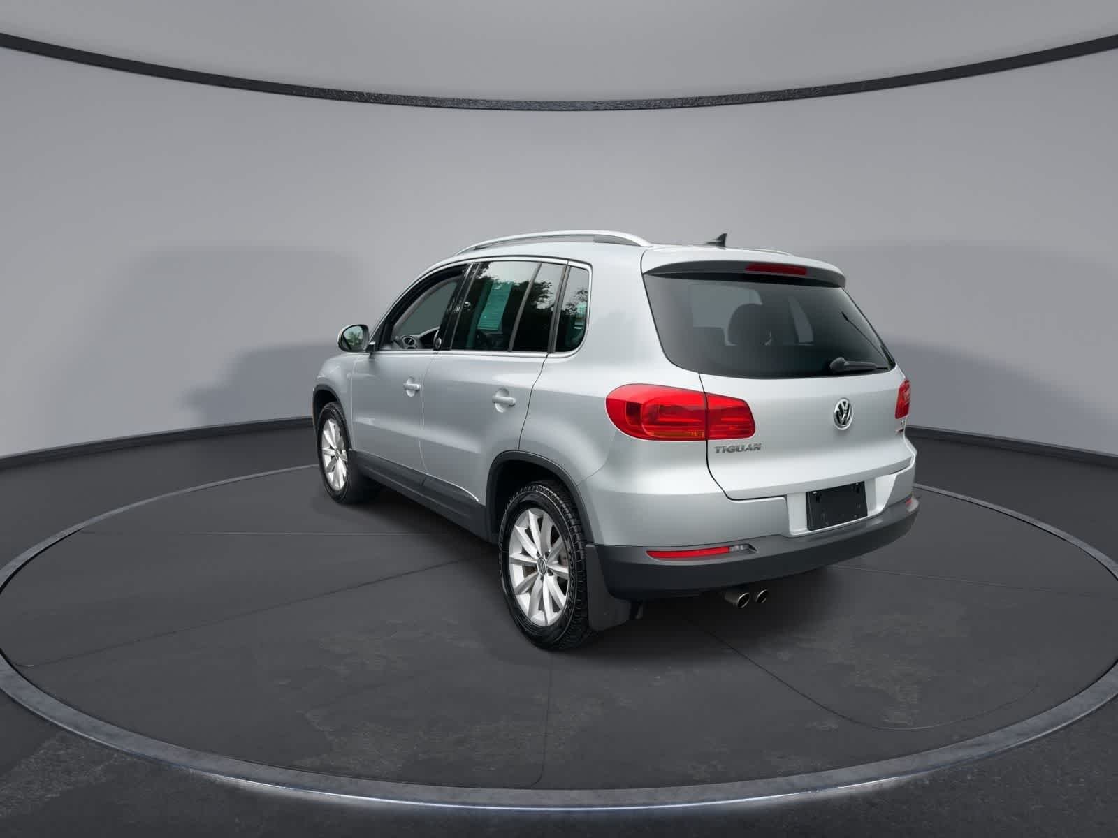 Used 2017 Silver Volkswagen Wolfsburg Edition image 6