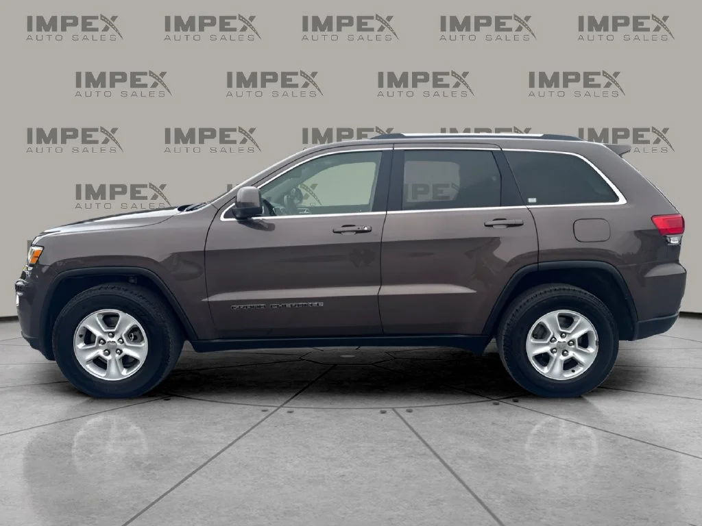 Used 2017 Brown Jeep Laredo image 2