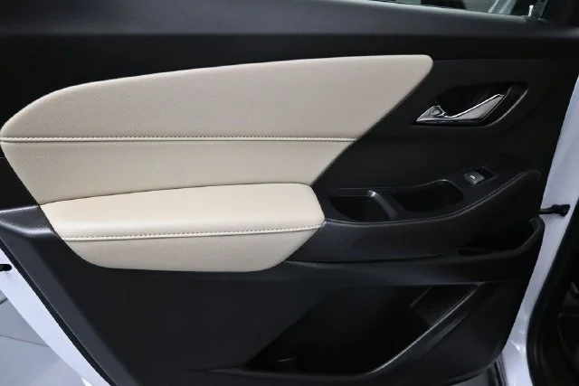 Used 2023 White Chevrolet LS image 11