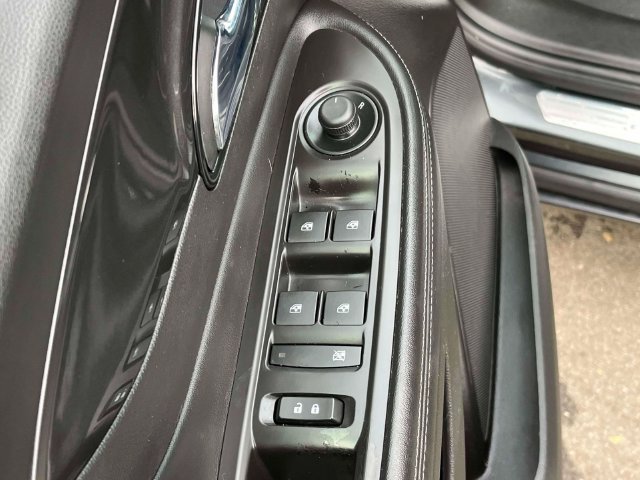 Used 2018 Gray Buick Preferred image 26