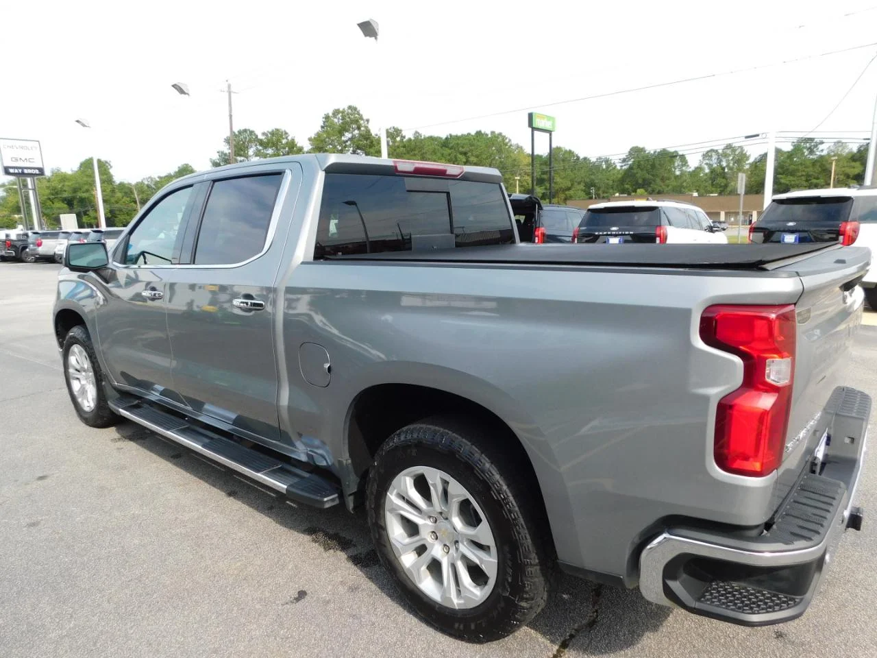 Used 2023 Silver Chevrolet 4WD CREW CAB 147 in LTZ image 6