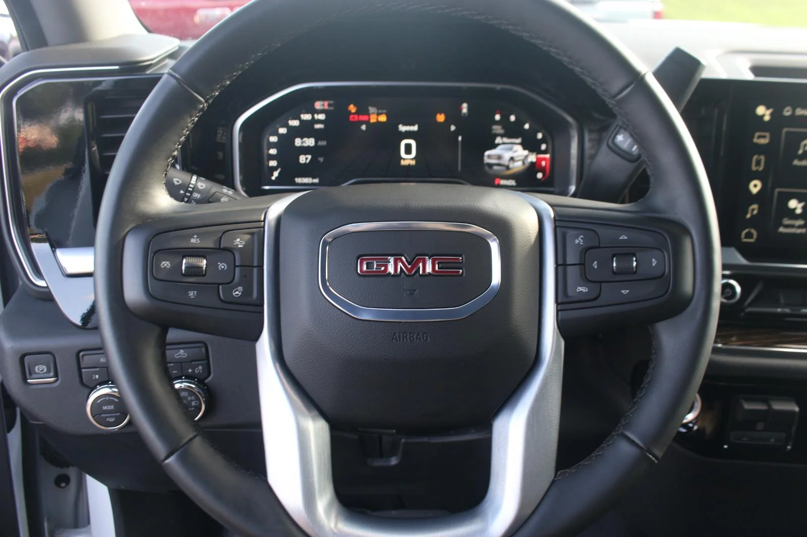 Used 2024 Summit White GMC Elevation image 19