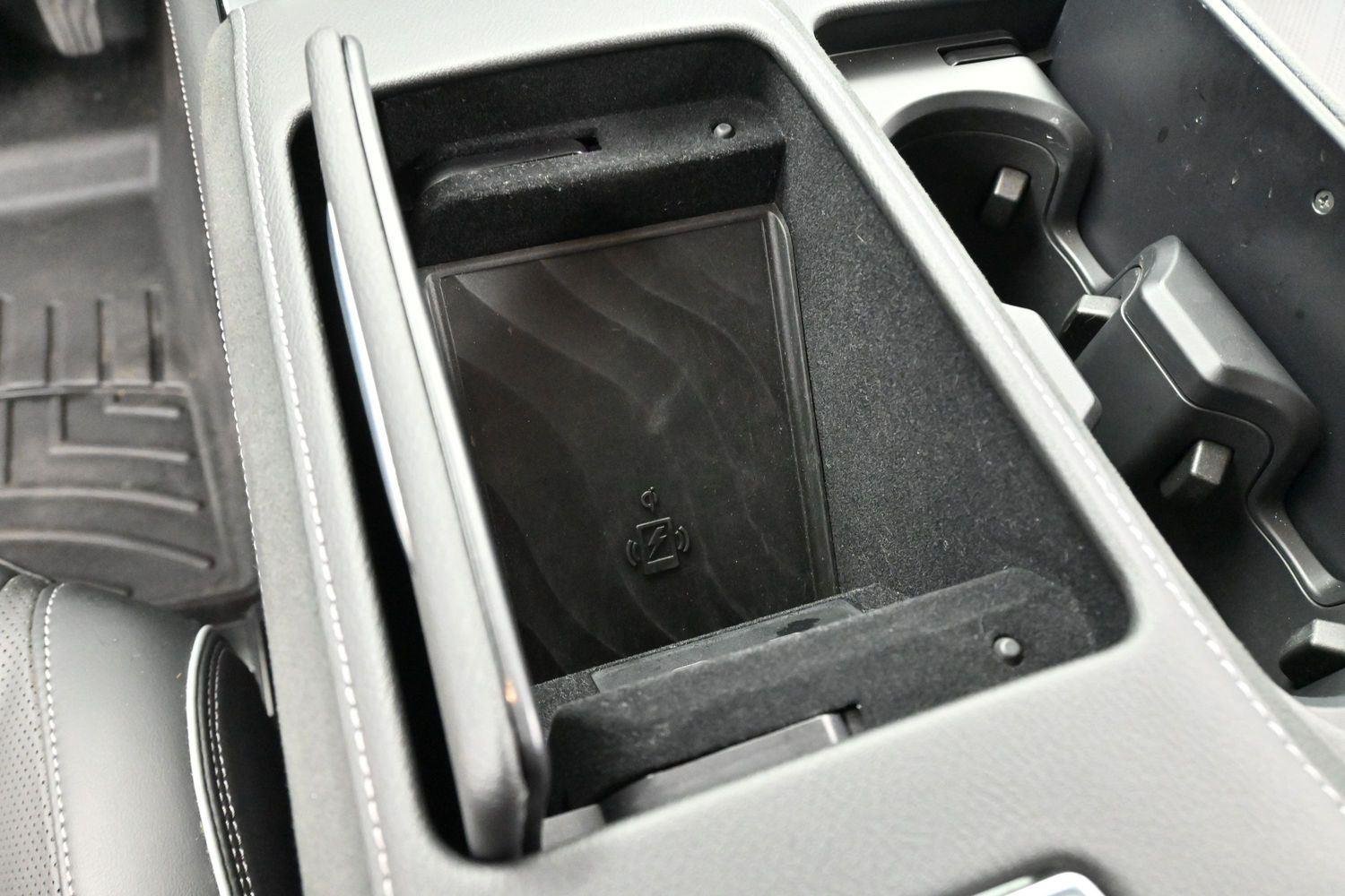 Used 2025 Black Obsidian INFINITI LUXE image 22