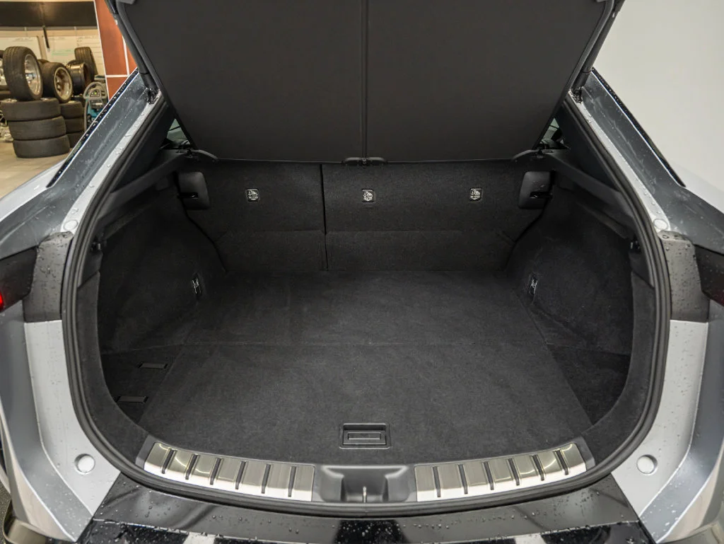 Certified Used 2024 IRIDIUM Lexus 300e Premium image 35