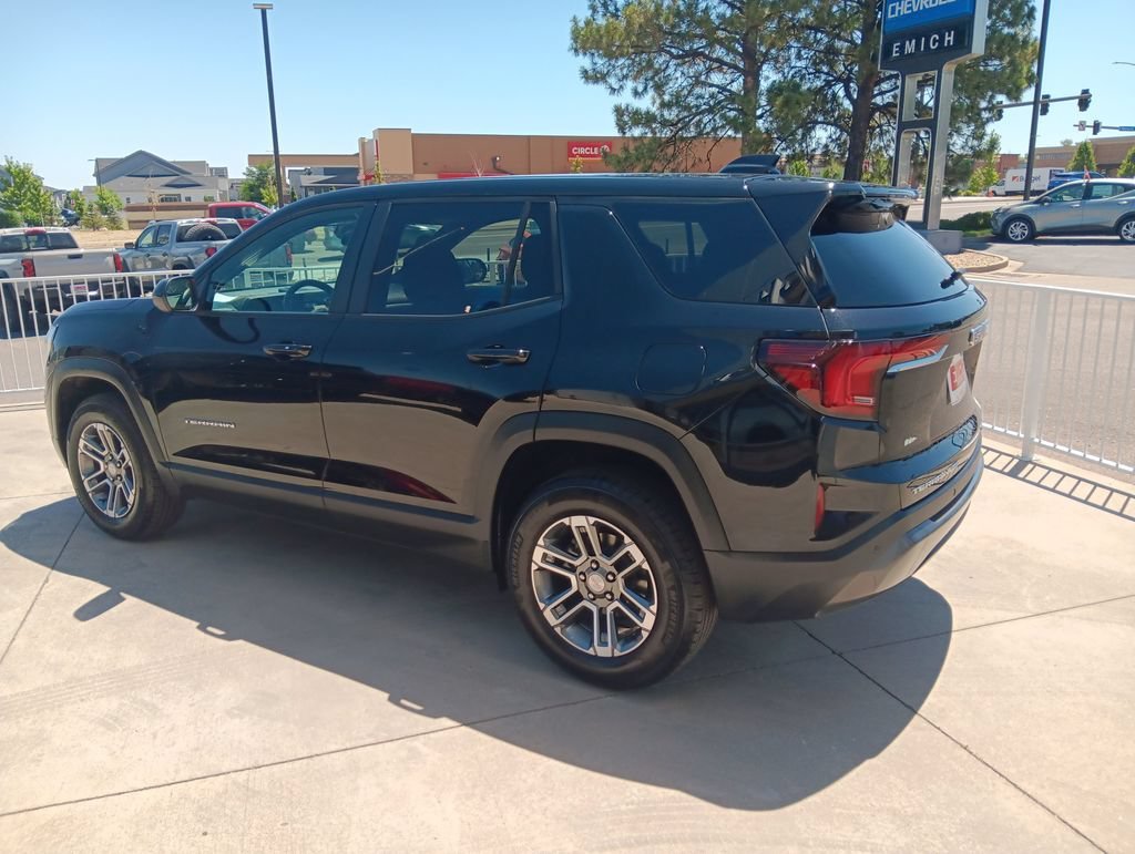 Used 2025 Ebony Twilight Metallic GMC Elevation image 3