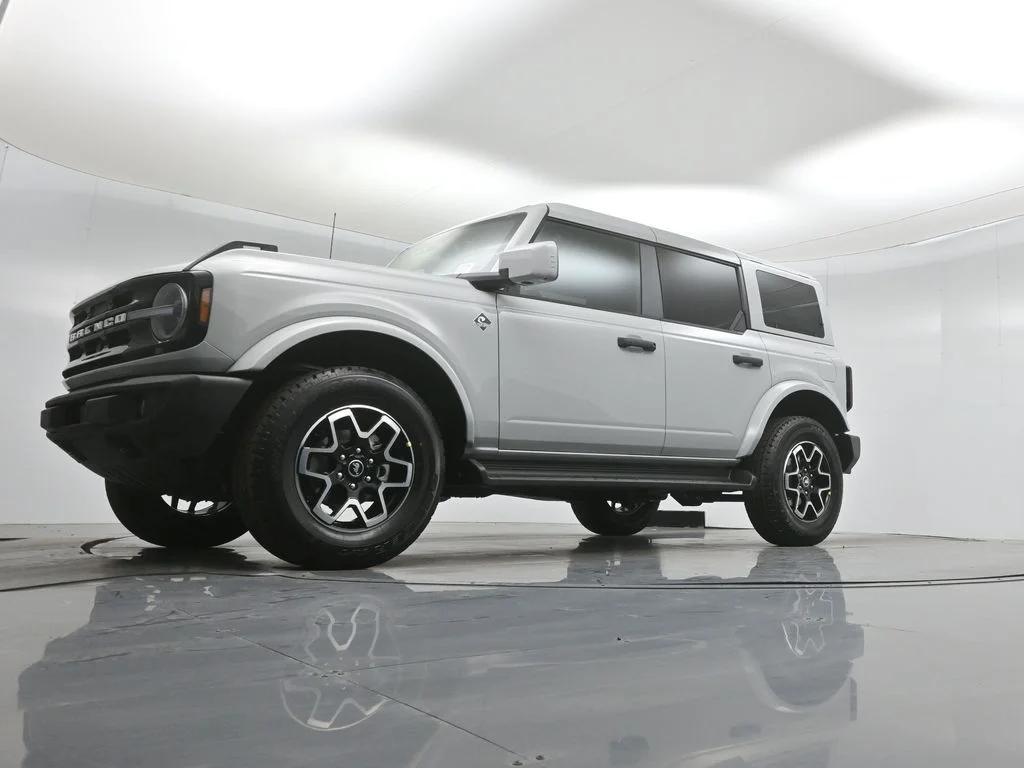 New 2026 Avalanche Gray Ford Outer Banks image 43