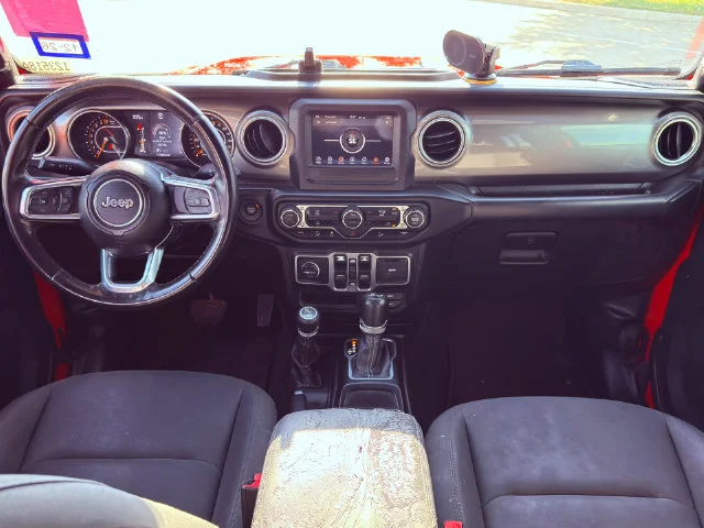 Used 2018 Red Jeep Unlimited Sahara image 5