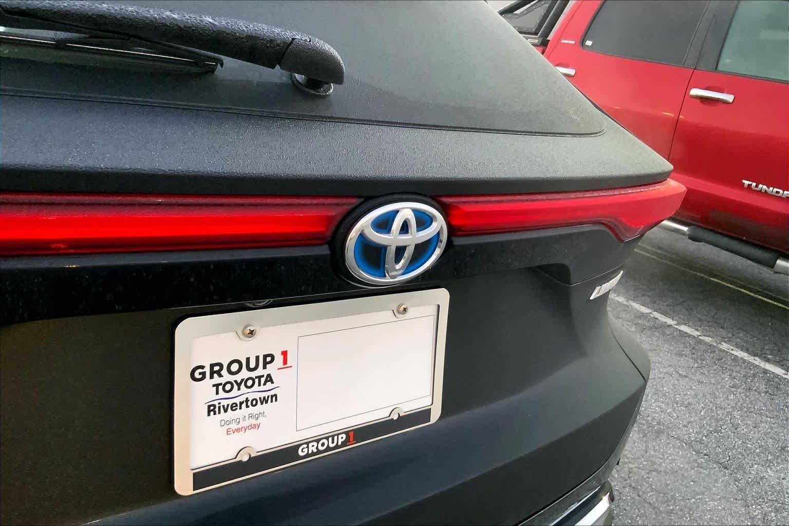 Used 2024 Titanium Glow Toyota LE image 9