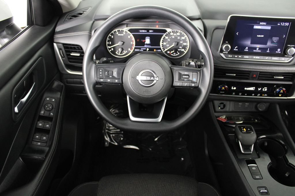 2024 Nissan Rogue SV - Photo 6