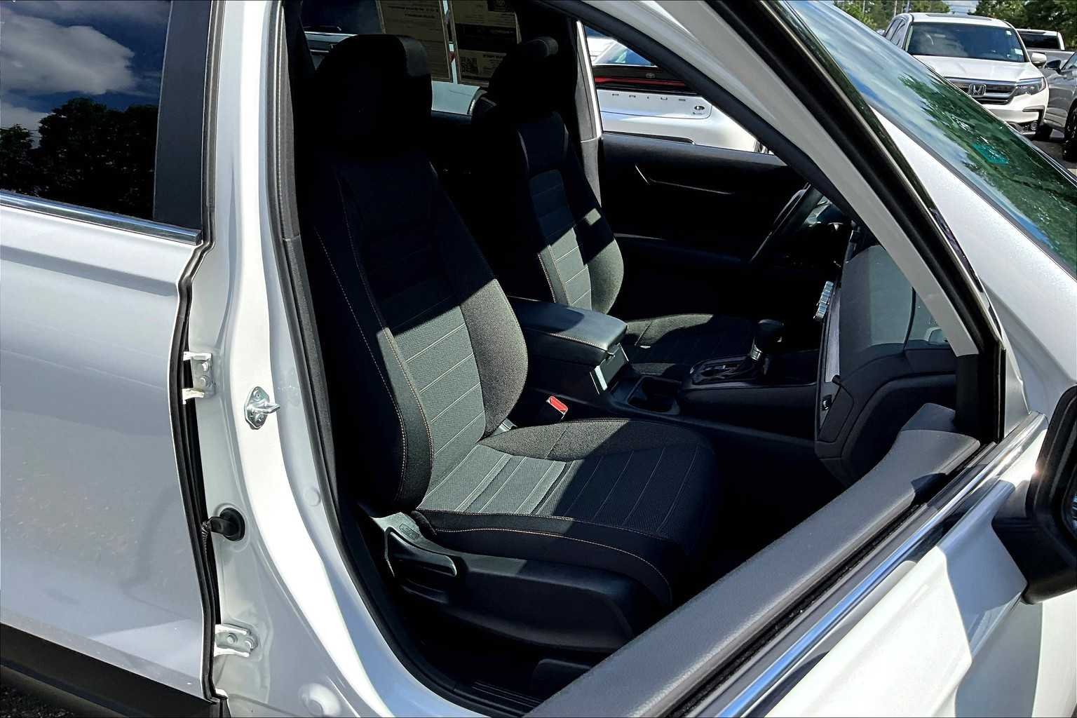 Used 2023 Platinum White Pearl Honda Sport image 8