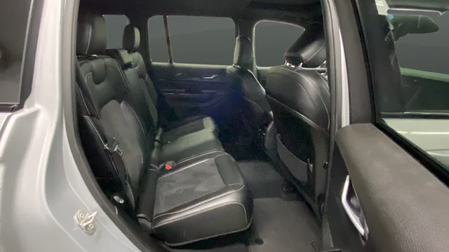 Used 2023 Silver Jeep Altitude X image 26