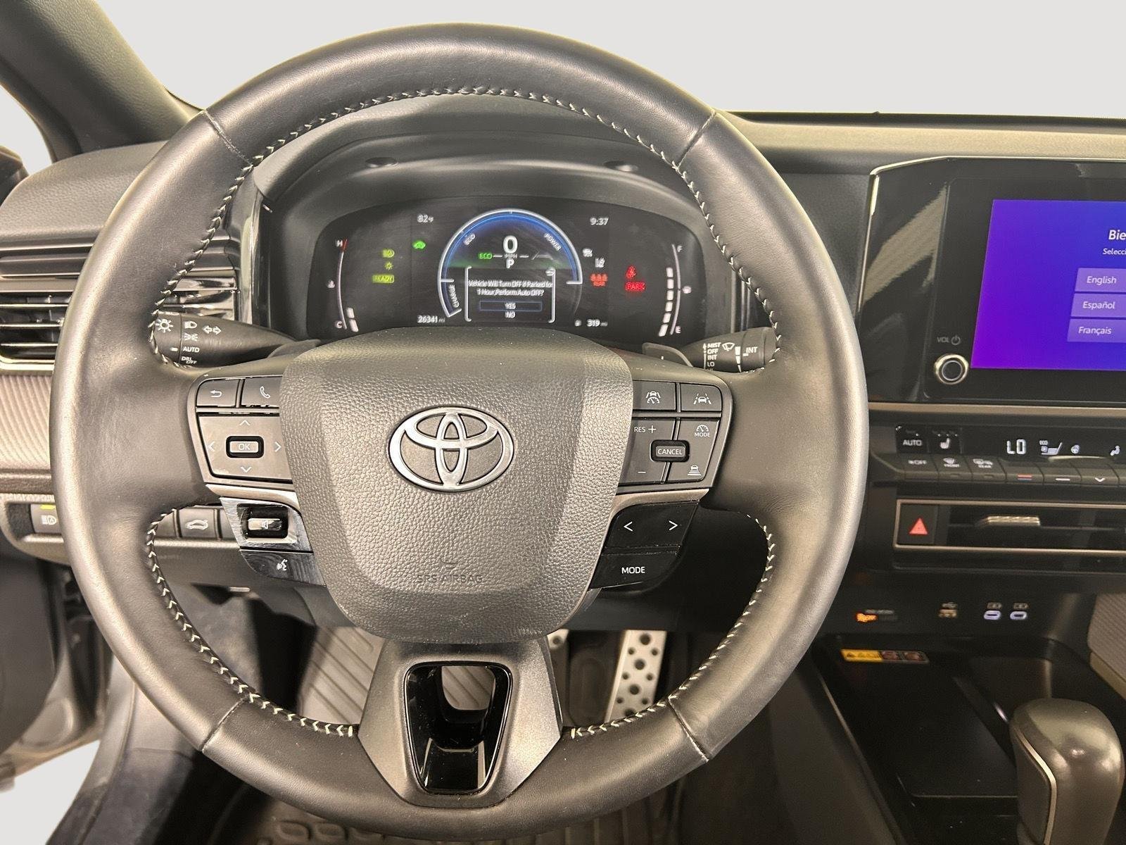 Certified Used 2025 Heavy Metal Toyota SE image 18