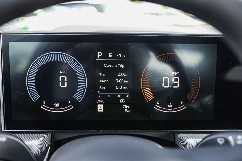 New 2026 White Hyundai SE image 25