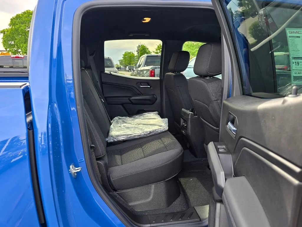 New 2026 Rapids Metallic GMC Elevation image 25