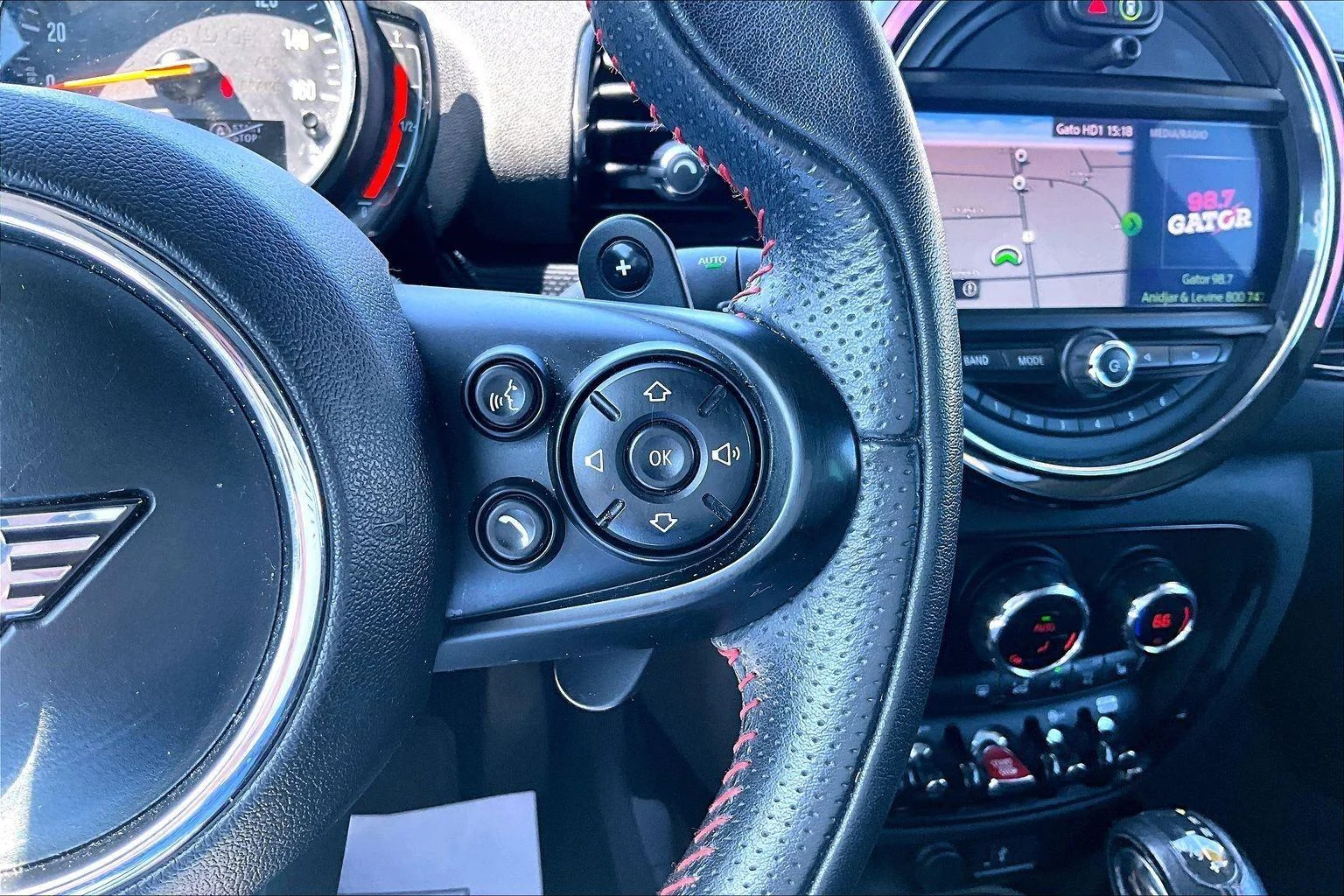 Used 2019 Thunder Gray Metallic MINI Cooper S image 12