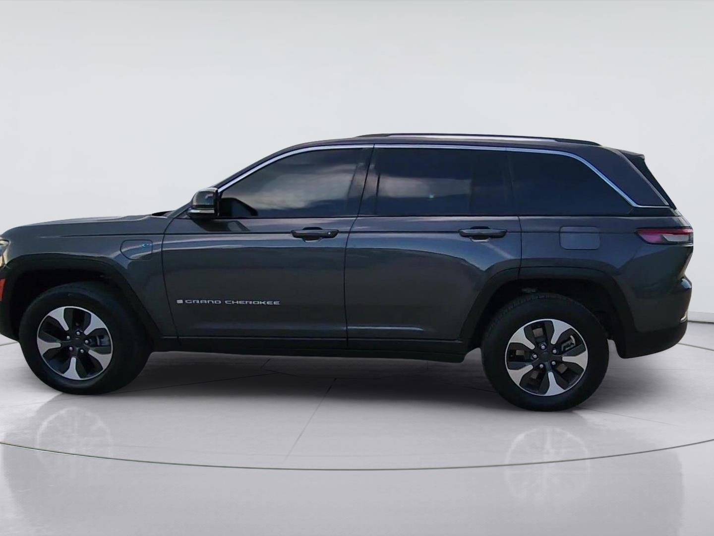 2023 Jeep Grand Cherokee 4xe BASE Gray at Davis Chevrolet