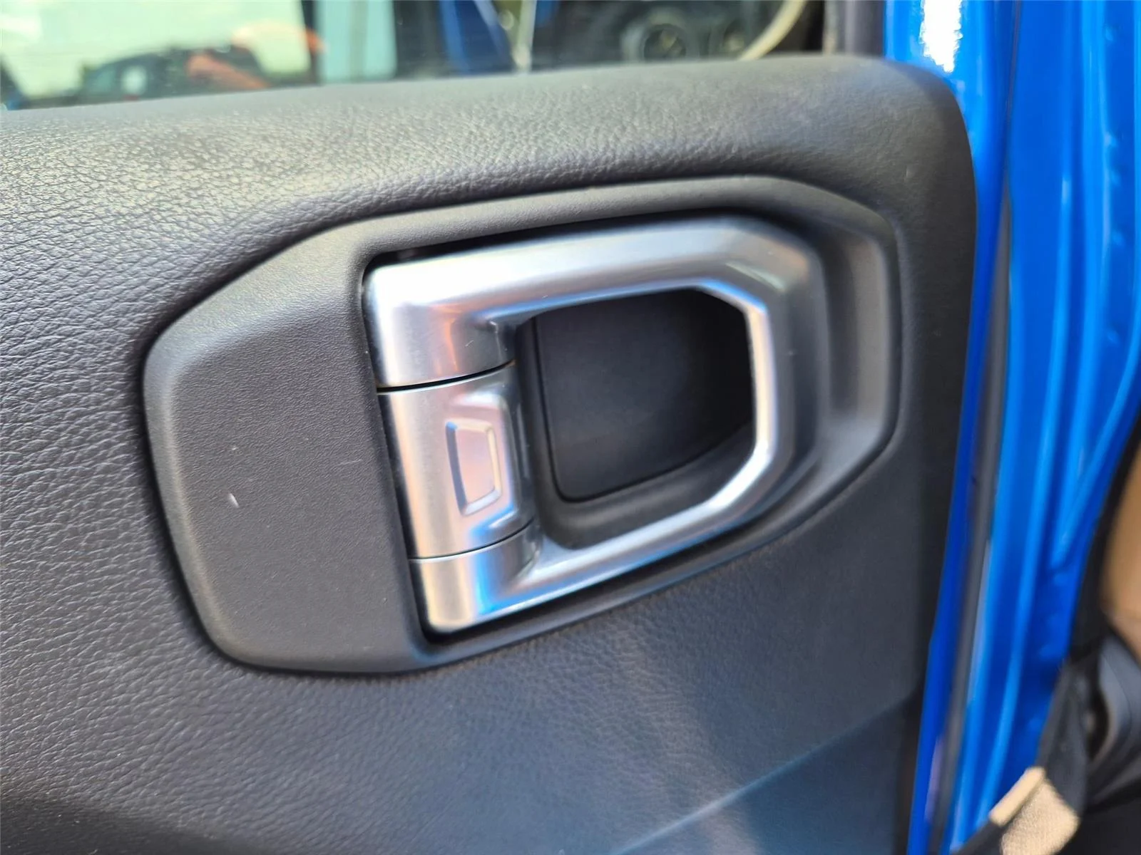 Used 2021 Hydro Blue Pearlcoat Jeep Unlimited Rubicon image 25