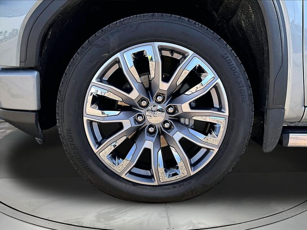 Used 2024 Silver GMC Denali image 35