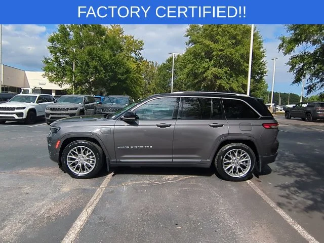 Used 2022 Gray Jeep Summit 4xe image 2