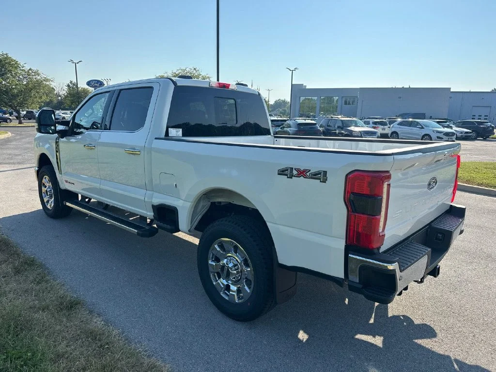 New 2027 White Ford Lariat image 11