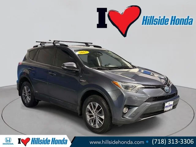 Used 2017 Magnetic Gray Metallic Toyota XLE image 7
