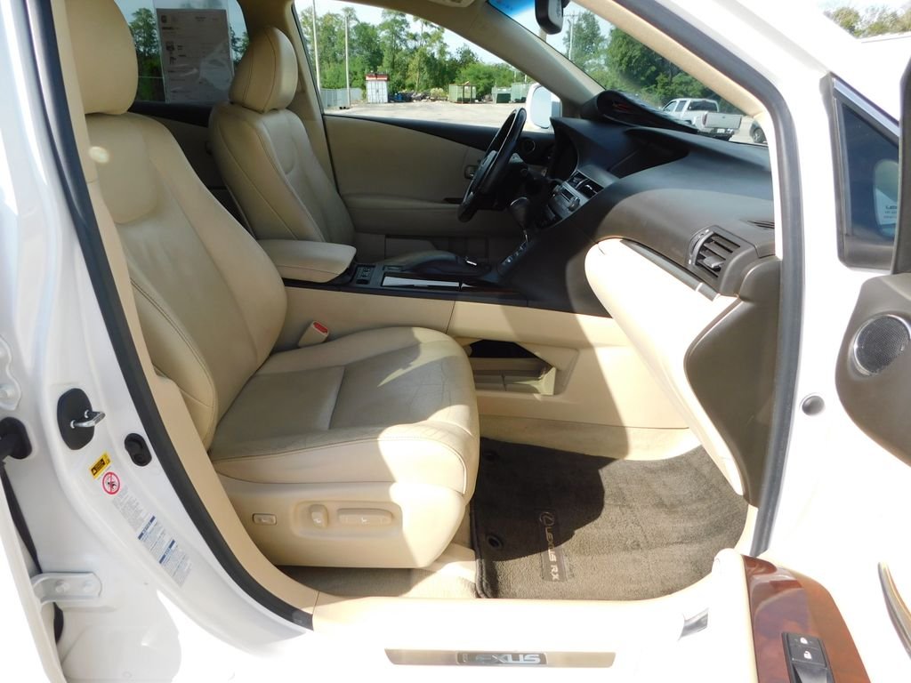 Used 2015 White Lexus 350 image 19
