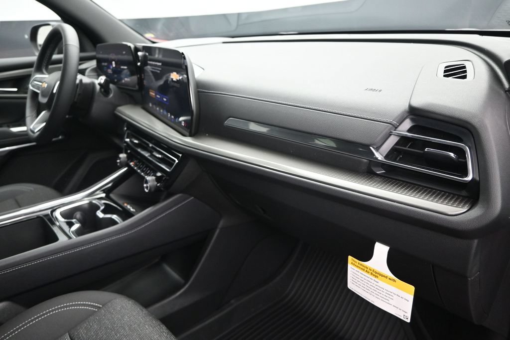 2027 Chevrolet Traverse LT - Photo 24