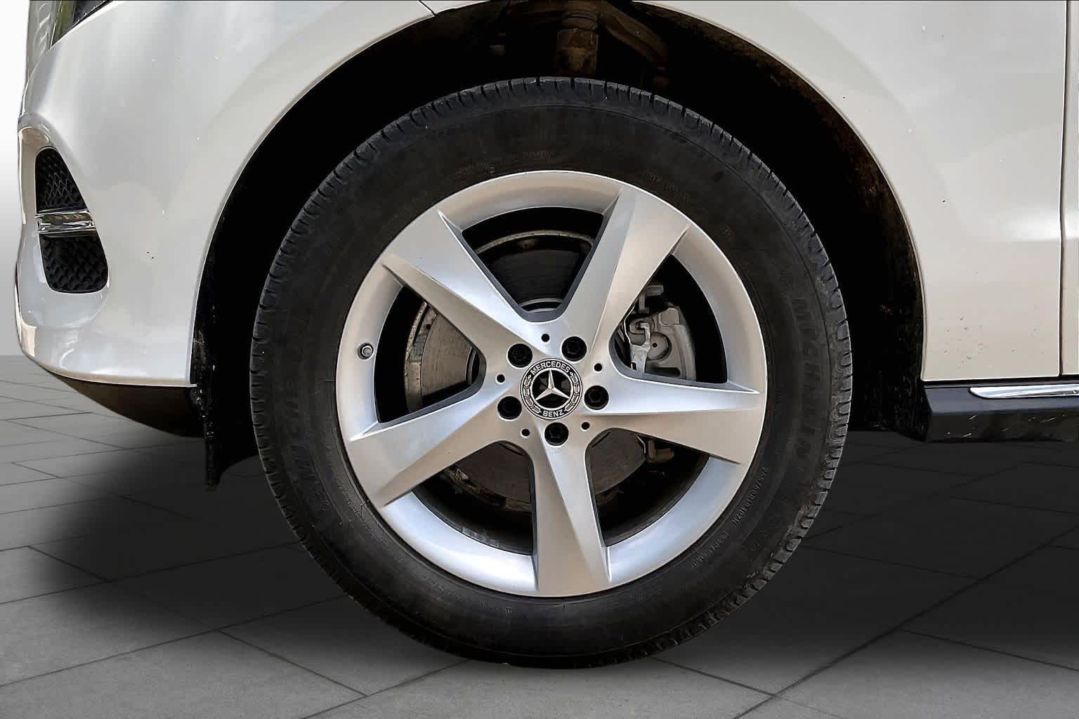 Used 2018 Polar White Mercedes-Benz GLE 350 image 11