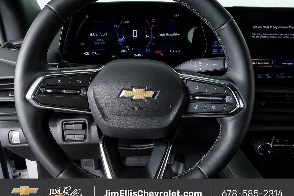 2025 Chevrolet Silverado EV LT - Photo 9