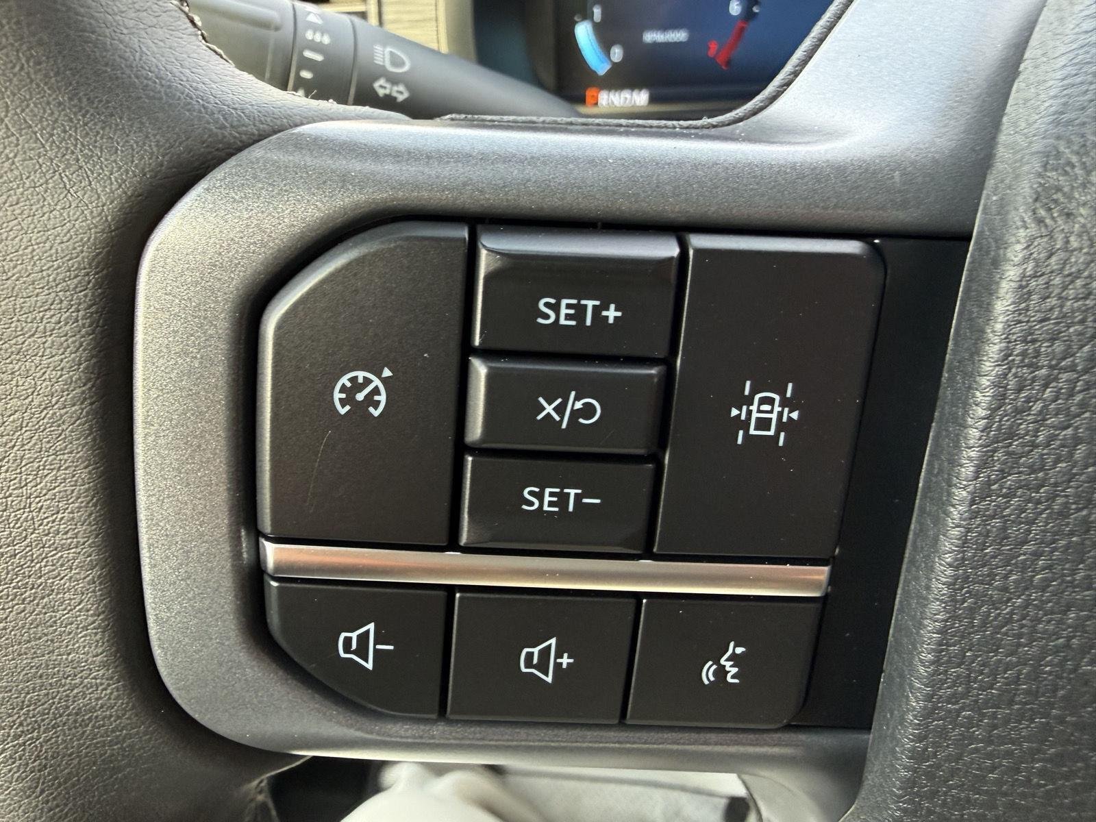 2025 Ford F-150 XLT - Photo 14