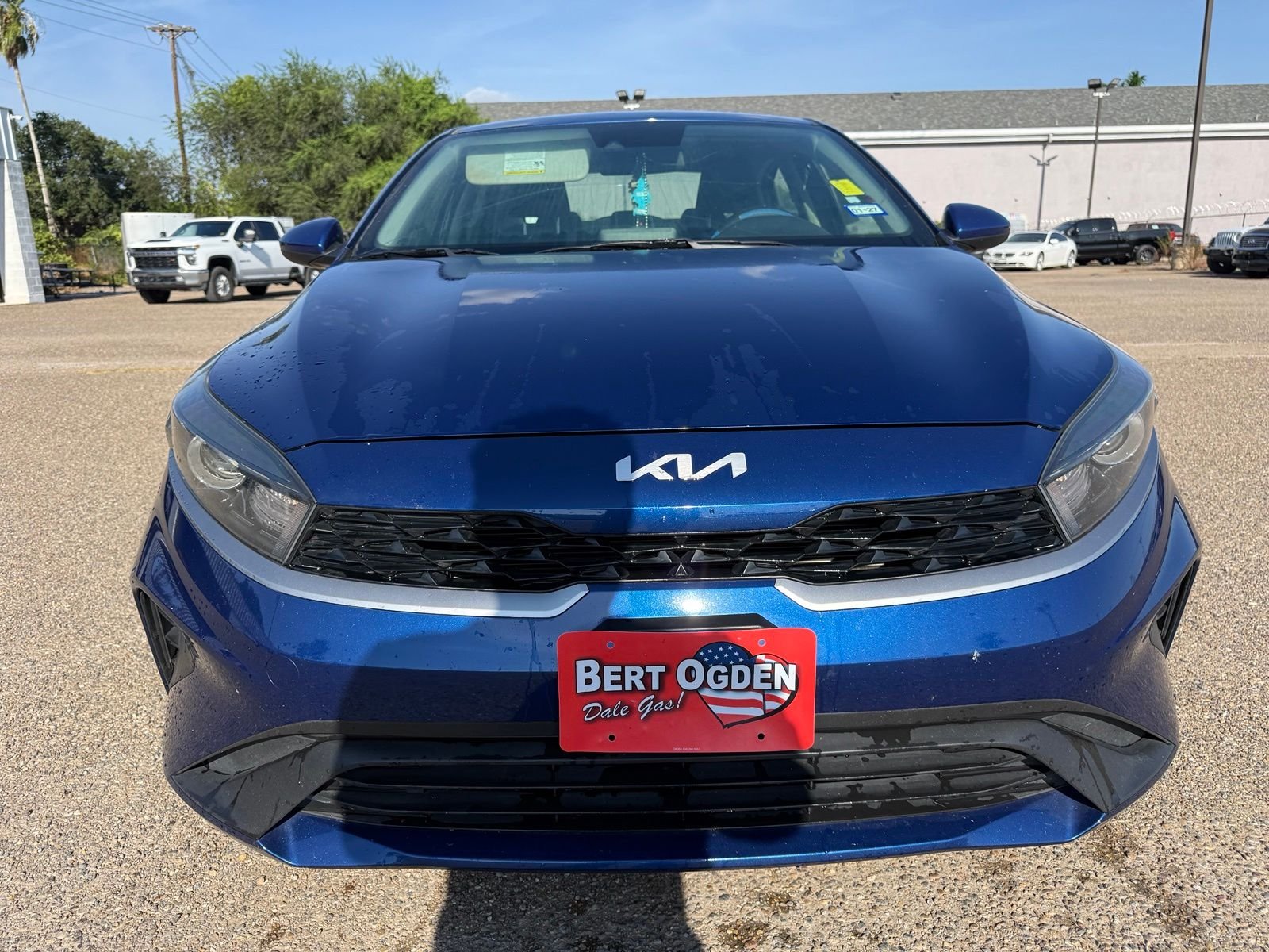 Used 2023 Blue Kia LXS image 2