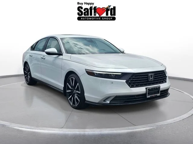 Used 2023 White Honda Touring image 3
