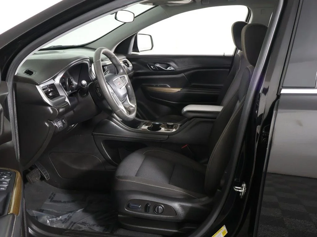 Used 2023 Black GMC SLE image 30