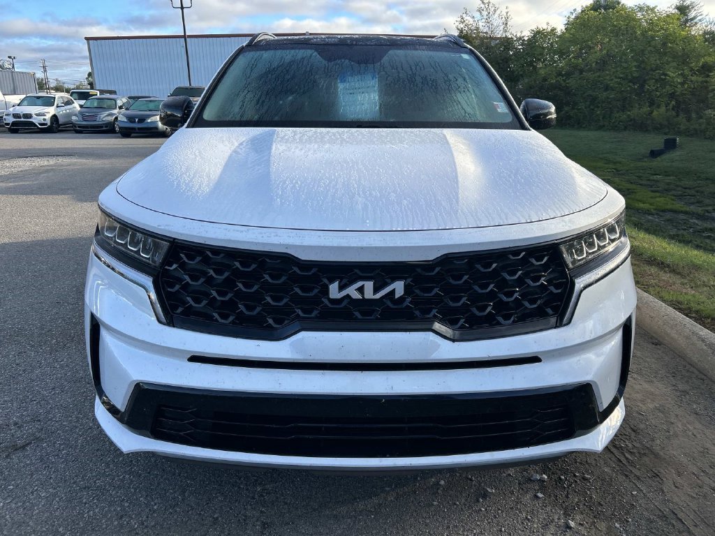 Certified Used 2023 White Pearl Kia S image 6