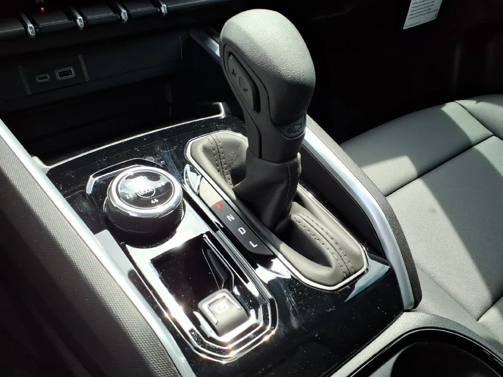 2026 Chevrolet Colorado Trail Boss - Photo 13