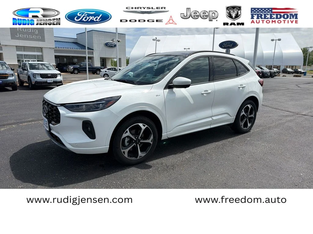 2025 Ford Escape ST-Line Elite AWD 2.0L's photo