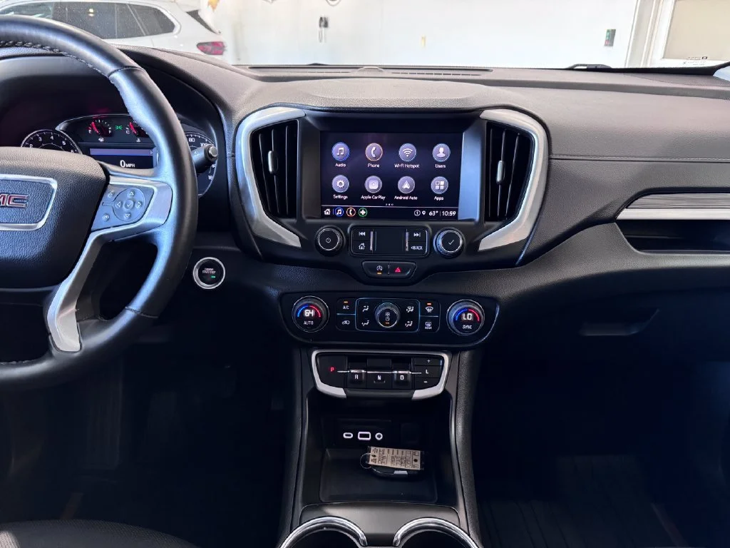 2023 GMC Terrain SLT - Photo 17