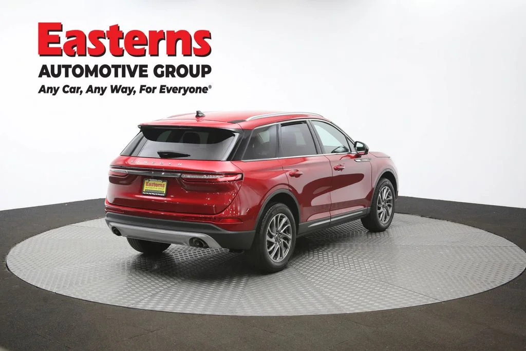 Used 2022 Red Lincoln Standard image 41