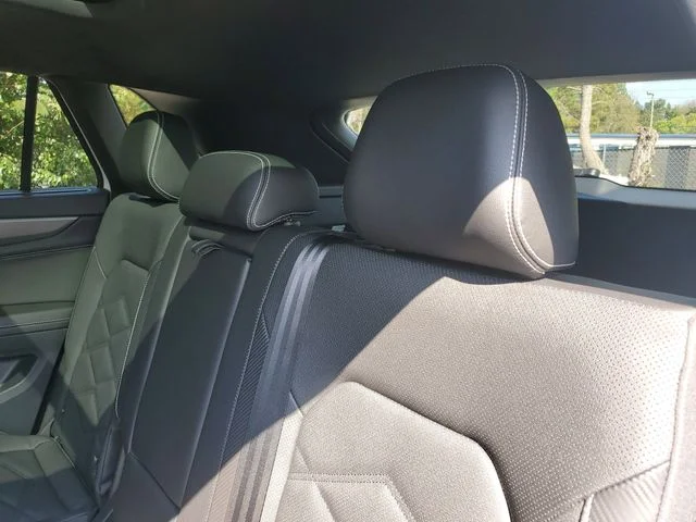 2026 Volkswagen Atlas Cross Sport SE w/Tech - Photo 10