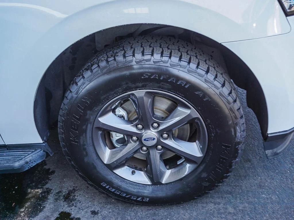 Used 2021 White Ford XL image 10