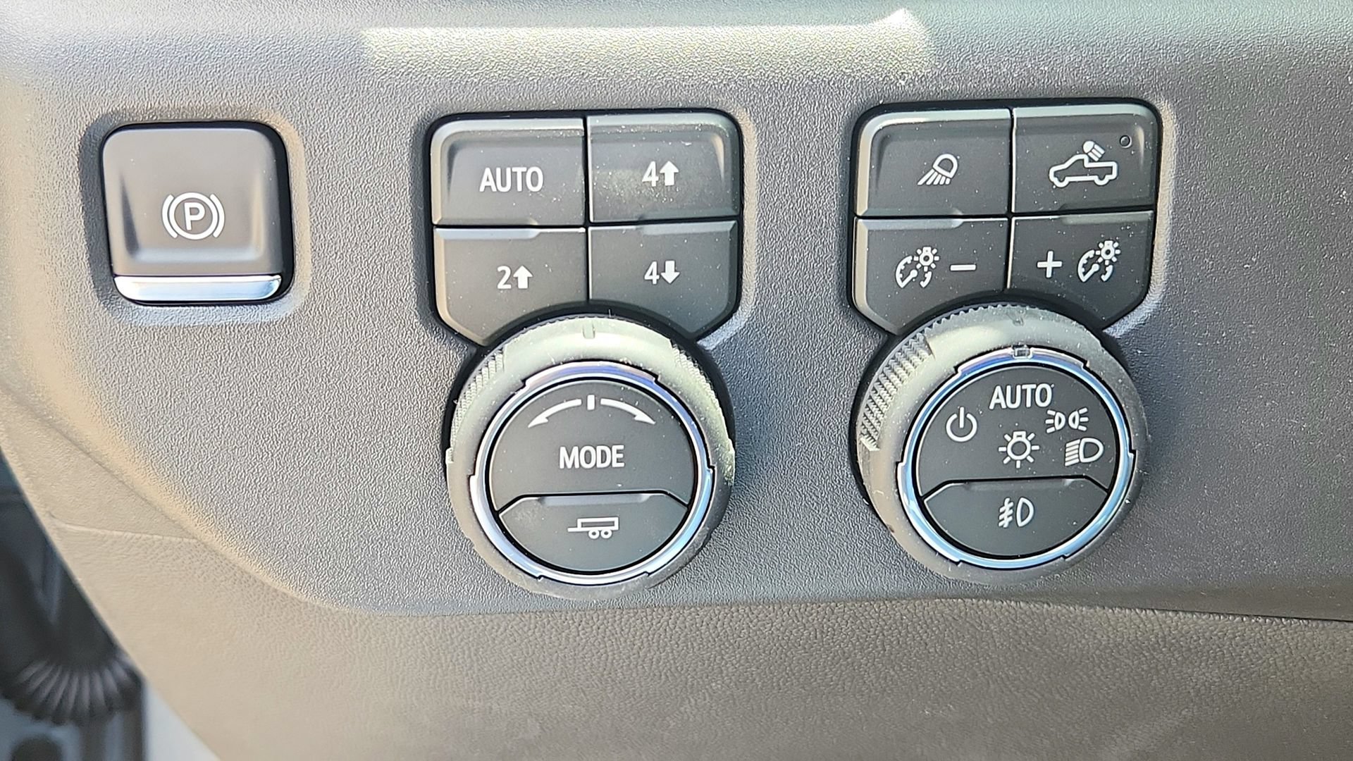 New 2026 Sterling Gray Metallic Chevrolet LT Trail Boss image 22