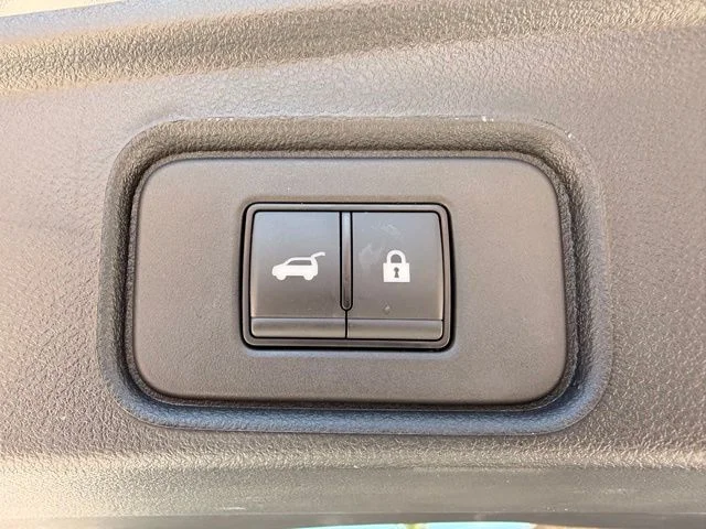 Used 2025 Gray Nissan Platinum image 20