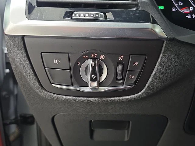 Used 2020 Glacier Silver Metallic BMW M40i image 23