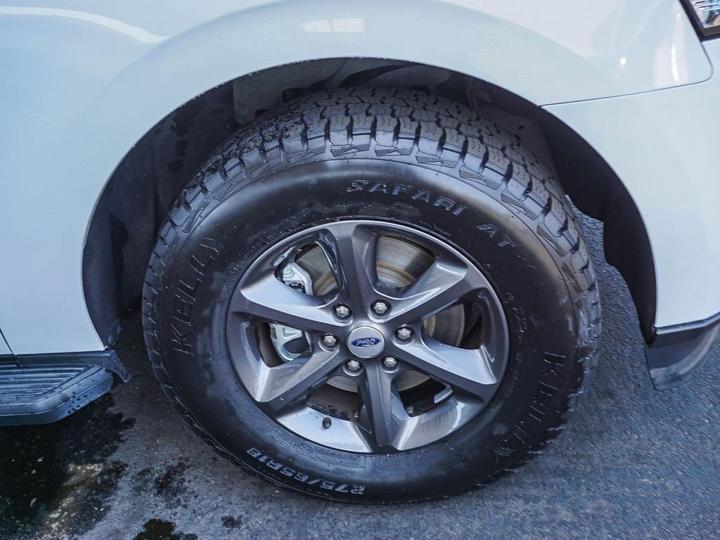 Used 2021 White Ford XL image 10