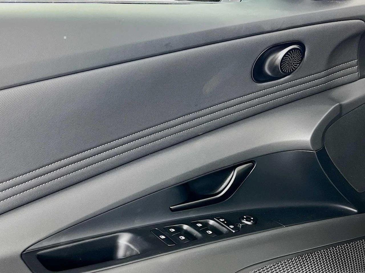 2026 Hyundai Elantra — photo 16